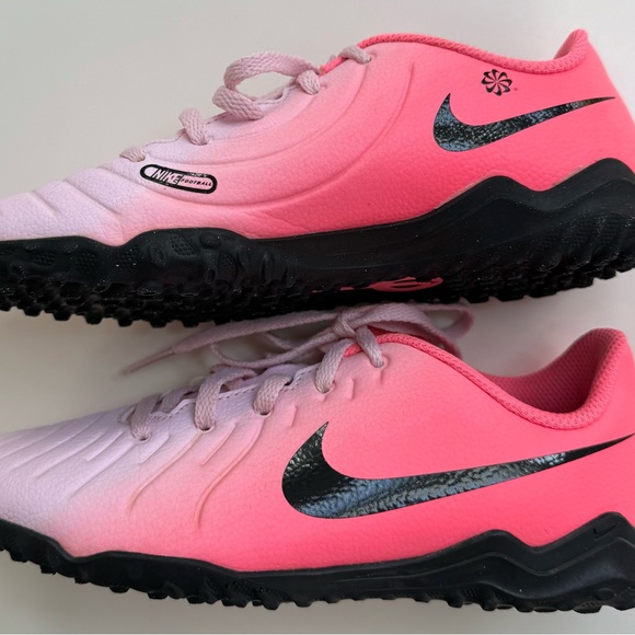 Nike Girls’ Tiempo Legend 10 Club Cleats - Picture 4 of 9